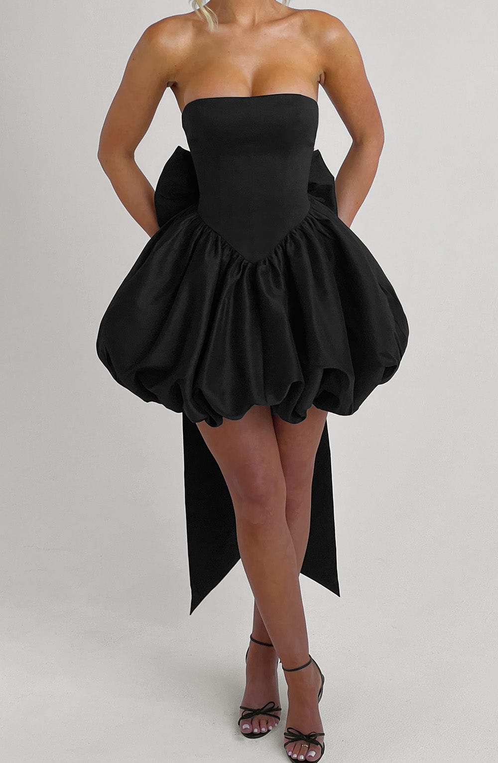 Lotus Mini Dress - Black - Napalia